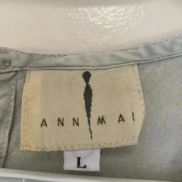 ANNMAI 100% cotton, lightweight, roomy tunic w embroidery and trim, light grey - Picture 6 of 8